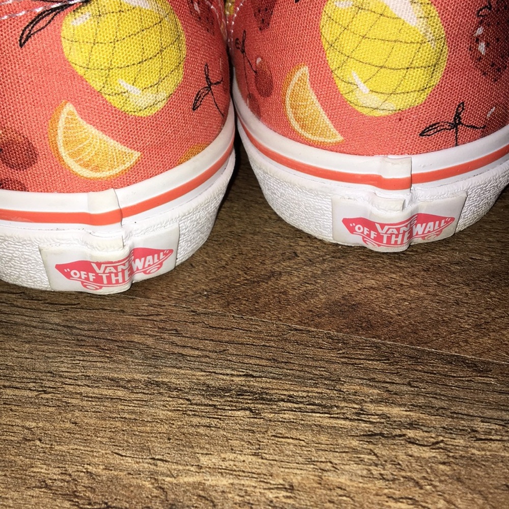 Vans Coral /Orange Fruit Print Sneakers Woman’s Size 6 - Picture 15 of 17